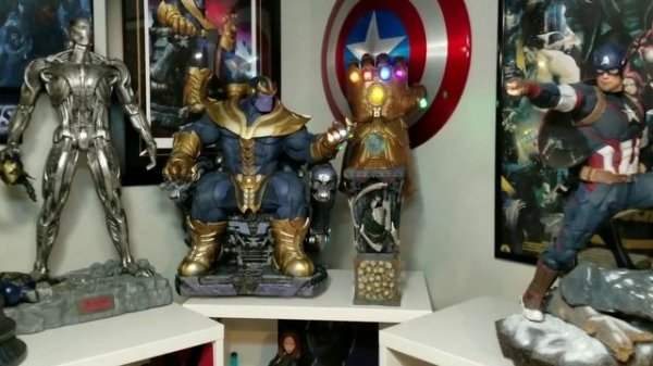 Hasbro Marvel Legends Avengers Infinity Gauntlet 1:1 Replica Unboxing and Review