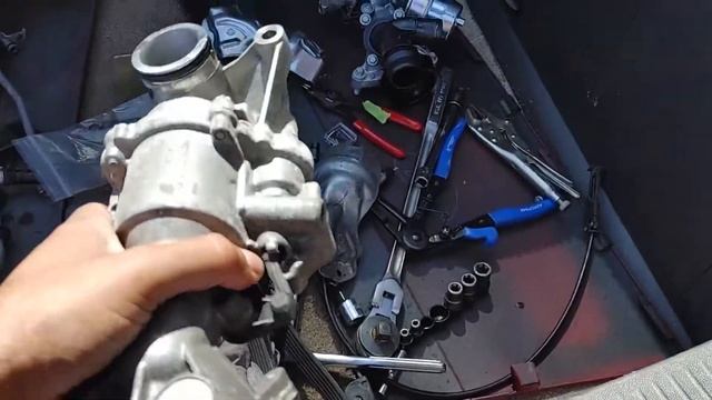 C300 W205 M274 water pump coolant pump replacement due to overheating смотреть онлайн