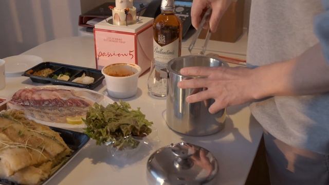 (sub) 결혼준비 vlog 셀프웨딩 달인의 웨딩드레스 & 신랑예복 피팅 ??♀️??♂️ An office worker preparing to get married смотреть онлайн