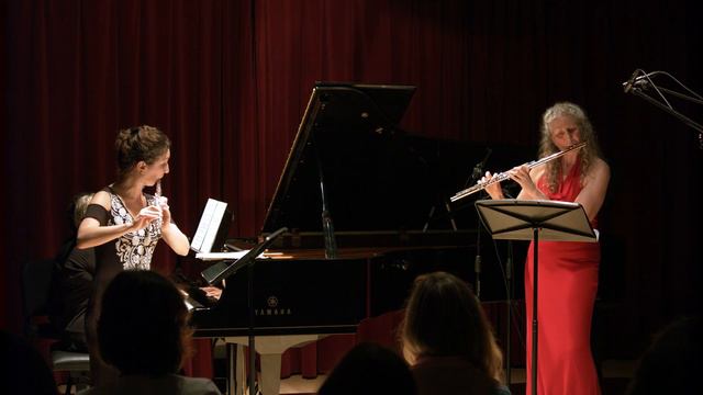 Hungarian Fantasy for 2 Flutes Op.35 - Franz Doppler смотреть онлайн