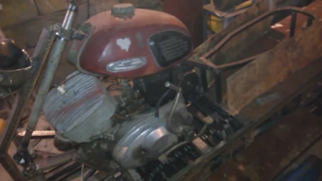 Снегоход своими руками 11 (Глушитель и подножки) смотреть онлайн