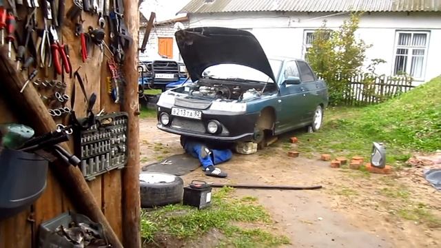 Замена кпп ваз 2110 грязные танцы под даждем=)Авторемонт бричка цыгана.Полотняный-завод.Калуга