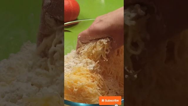 Хрустящие, сырные и очень вкусные соляники. Сохраняйте этот рецепт сразу) смотреть онлайн