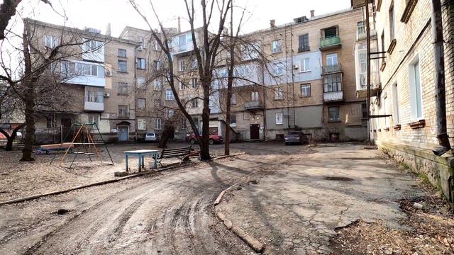 8 МАРТА - ВЕСЕННЯЯ ПРОГУЛКА ПО ЛУГАНСКУ / ДВОР В КОТОРОМ МЫ РОСЛИ смотреть онлайн