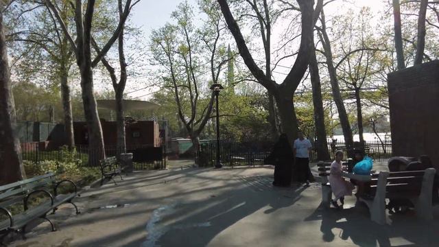 A Picturesque Stroll Through Astoria Park смотреть онлайн