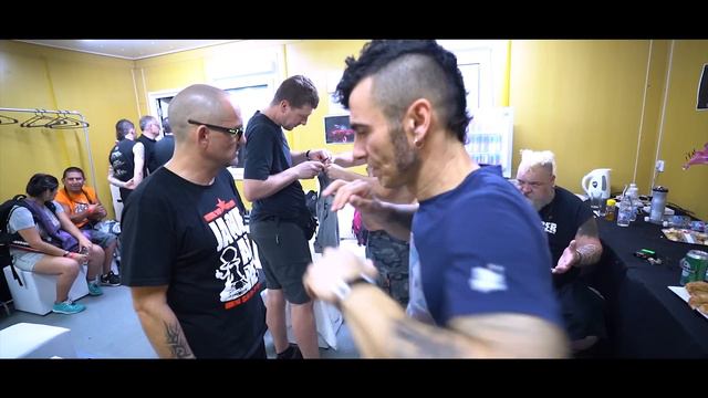 Ska-P - Jaque Al Rey (El Reencuentro Con Argentina)