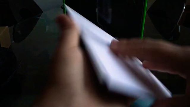 Unboxing the RAZER Seiren Mini! смотреть онлайн