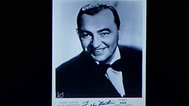 Freddy Martin and his Orchestra, v./Merv Griffin & Ensemble: "I Would If I Could" (1951) смотреть онлайн