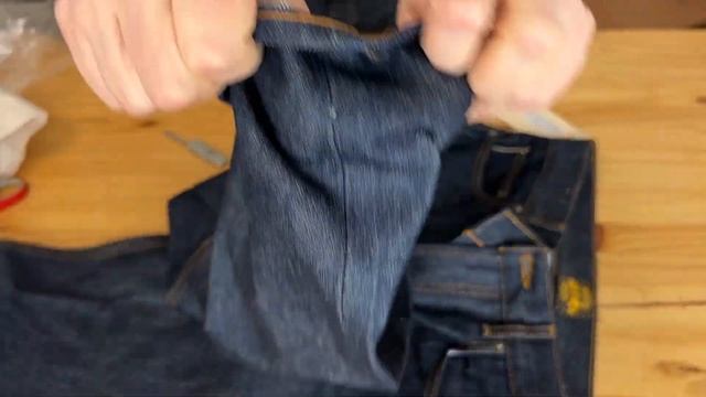 Unboxing Brave Star 14oz Golden Handshake Selvedge Denim by Cone Mills смотреть онлайн