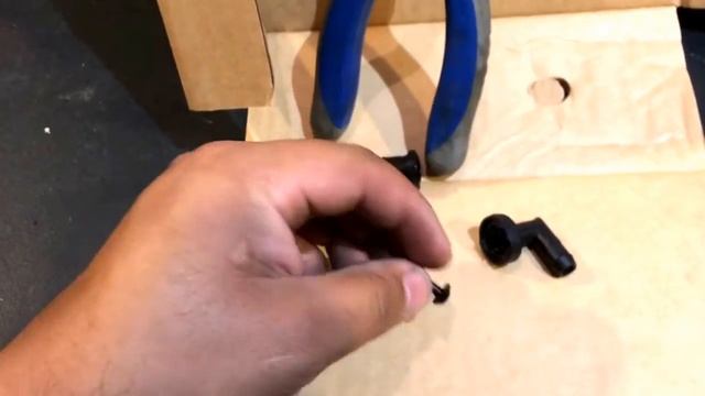 What's Inside a PCV Valve? What does the inside of a PCV valve look like? смотреть онлайн