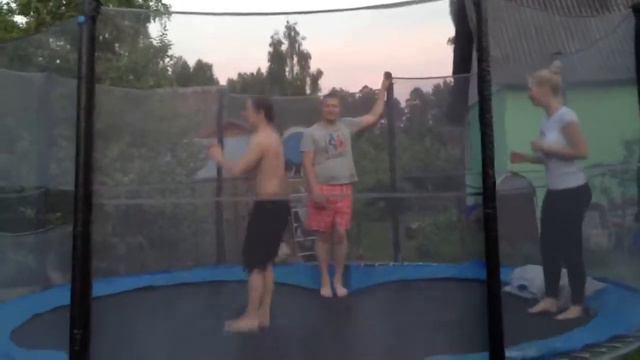 Батут2 смотреть онлайн