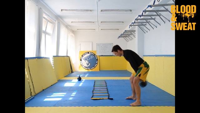 Кроссфит-подготовка для ММА (комплекс 3) смотреть онлайн