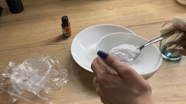 Самый простой способ сделать бурлящий шар для ванны из подручных средств. Сода и лимонная кислота. смотреть онлайн