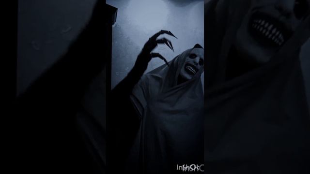 Если слышишь стук в окно 😱👻 #косплей #ужасы #мистика #призрак #бабайка #момо #ghost смотреть онлайн