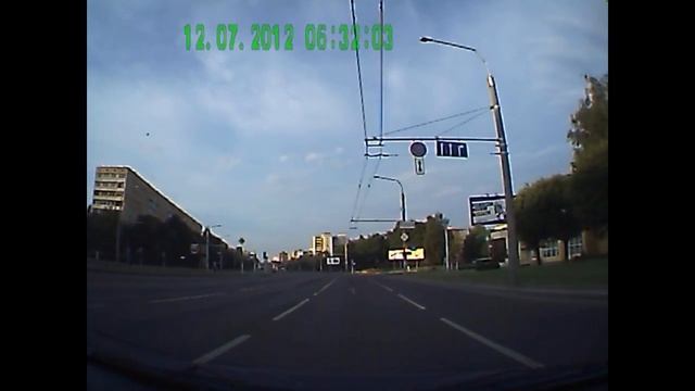 грузовик едет на красный смотреть онлайн