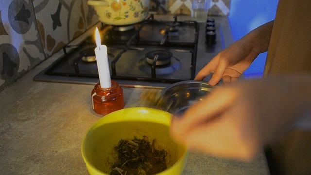 КАК ПРИГОТОВИТЬ СТАРИННЫЙ РУССКИЙ НАПИТОК ЗДОРОВЬЯ СБИТЕНЬ #рецепты Готовим с теплом под гусли ?? смотреть онлайн