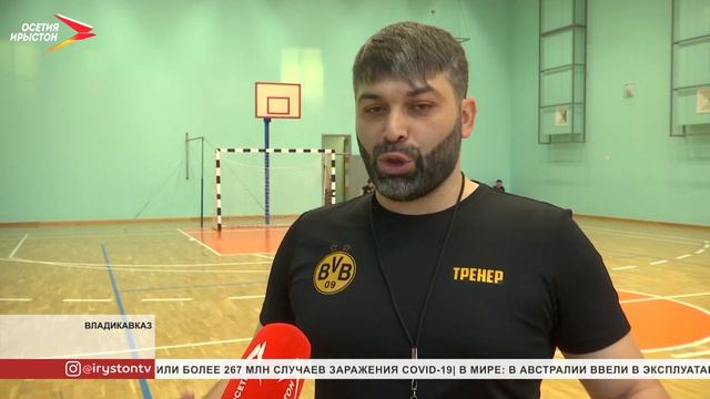 Юный Азамат Хумаров делает внушительные успехи в футболе смотреть онлайн