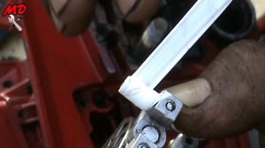 Как можно устранить течь масла на бензопиле.