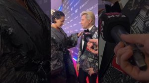 Блогер из Волгограда сразила всех на красной дороже в платье из пакетов