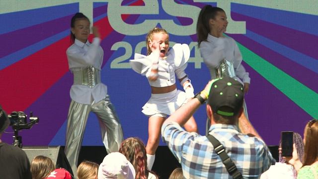 VK FEST . Софья Соловьева. Юный блогер