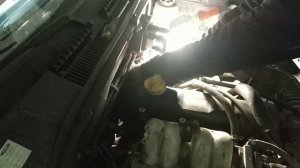 Замена троса привода акселератора Нивы Шевроле / замена троса газа