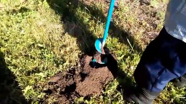 Рыбацкий бур для бурения ям под столбы. смотреть онлайн