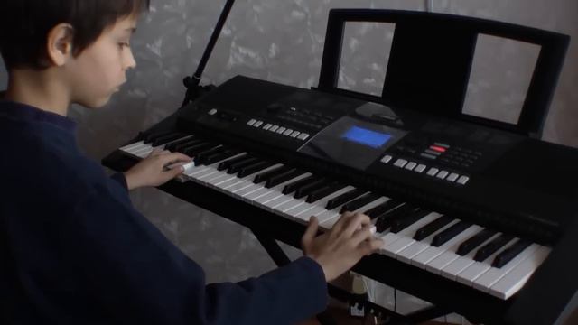 Speak Softly Love/Ojciec Chrzestny /-Yamaha psr-E423 смотреть онлайн