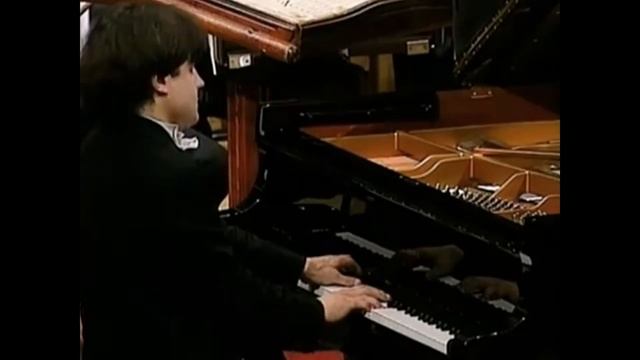 Alexei Sultanov Chopin Concert №2 f-moll op.21 смотреть онлайн