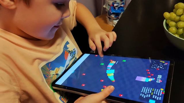 играем в кубики на планшете смотреть онлайн