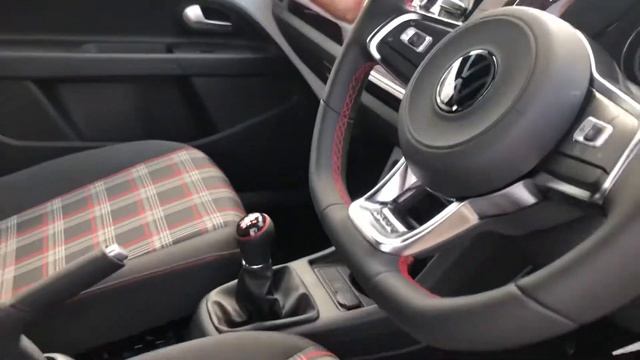 Brand New Volkswagen Up! GTI 1.0TSI 115PS 3dr in Pure White Black Roof Pack смотреть онлайн