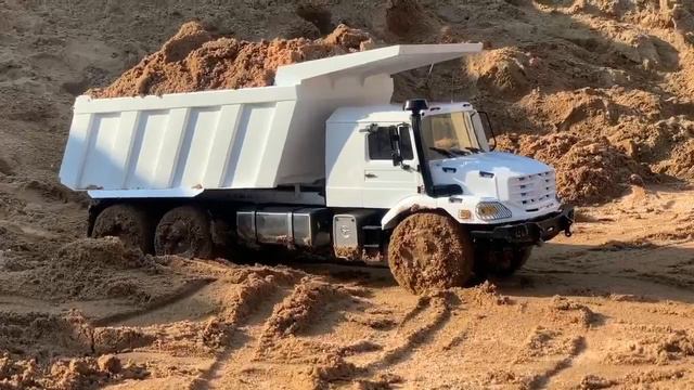 1/14 Zetros Hydraulic Dump Truck 6x6 смотреть онлайн