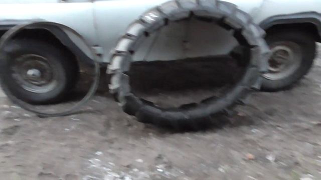 Гусеничный мини-трактор Часть 1: "Гусеницы". смотреть онлайн