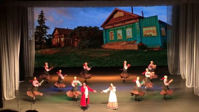 "Деревенька" из репертуара Группы "Белый день" Евгения Вишнякова и Сибирский сувенир смотреть онлайн