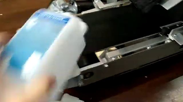 Нанесение этикеток на флаконы, канистры смотреть онлайн