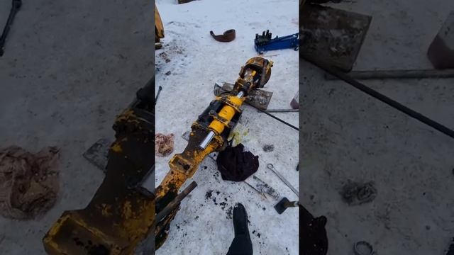 Ремонт заднего моста jcb4cx смотреть онлайн