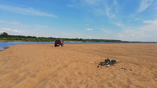 Нива Шевроле по пляжу на Cordiant off road 235/75/R15 смотреть онлайн