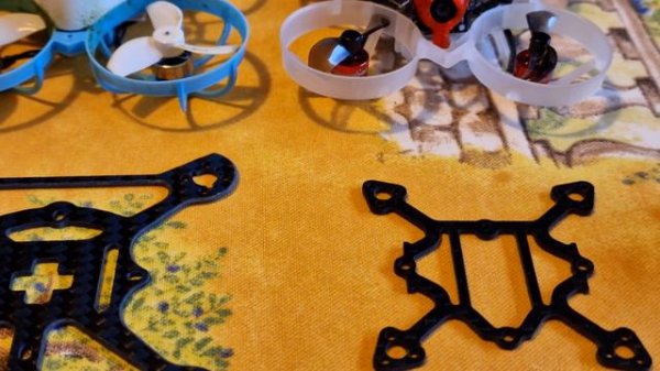 Short | Mobeetle6 vs Meteor65 Pro | Size comparison close up