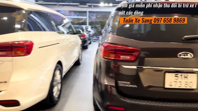 01/12/2023 Đầu tháng cập bến 2 siêu phẩm Kia Sedona phiên bản full xăng và full dầu смотреть онлайн