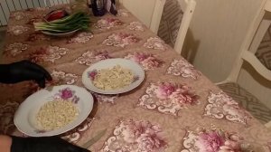 Черемша  и приправа из её "сапожек"