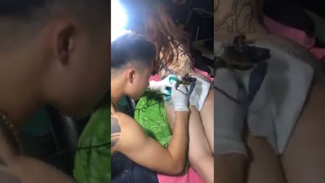 Beautiful Flower Design on Full Body Tattoo #youtube #private tattoo#Funny#pain смотреть онлайн