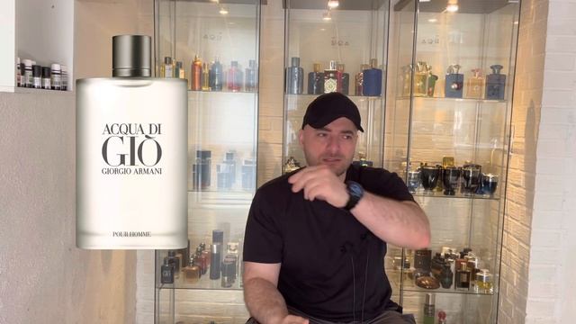 MONTBLANC EXPLORER vs MONTBLANC EXPLORER ULTRA BLUE FRAGRANCE COLOGNE COMPARISON REVIEW смотреть онлайн