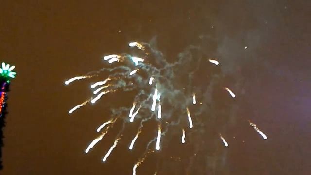 Новогодний салют 2016 смотреть онлайн