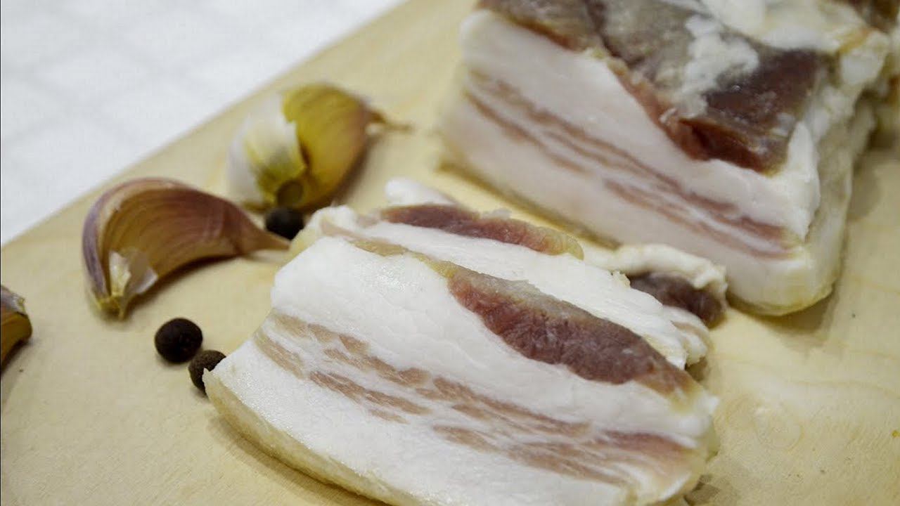 Как солить сало в домашних условиях - самый вкусный и простой рецепт. смотреть онлайн