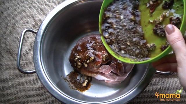 Стейк из индейки с овощами в соево-медовом соусе смотреть онлайн