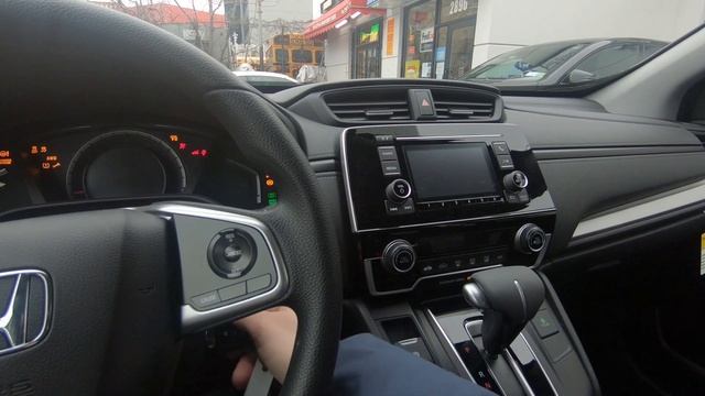 REVIEW OF HONDA CR-V AWD LX (BASE 2019 MODEL) - SMALL SUV WITH ROOMY INTERIOR ! смотреть онлайн