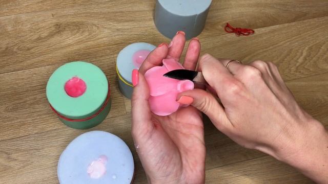 Букет из мыла в шляпной коробке/Запениваем коробку/Заливаем цветы/Собираем букет/Мыловарение/Soap смотреть онлайн