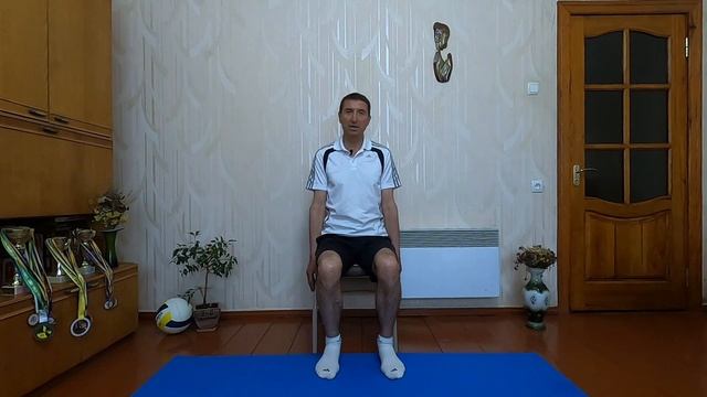 УПРАЖНЕНИЯ НА СТУЛЕ ДЛЯ ПОЖИЛЫХ: сидячая гимнастика смотреть онлайн
