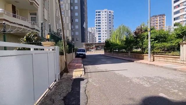 Все уезжают из Турции. Гуляю по пустым улицам. Обычное утро в Мерсине. #турция #мерсин #путешествия смотреть онлайн
