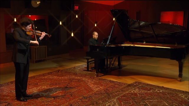 Augustin Hadelich plays Sarasate Romanza Andaluza (2021) смотреть онлайн