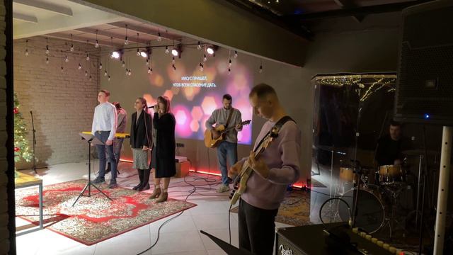 Рождён Царь | Надежда Есть смотреть онлайн